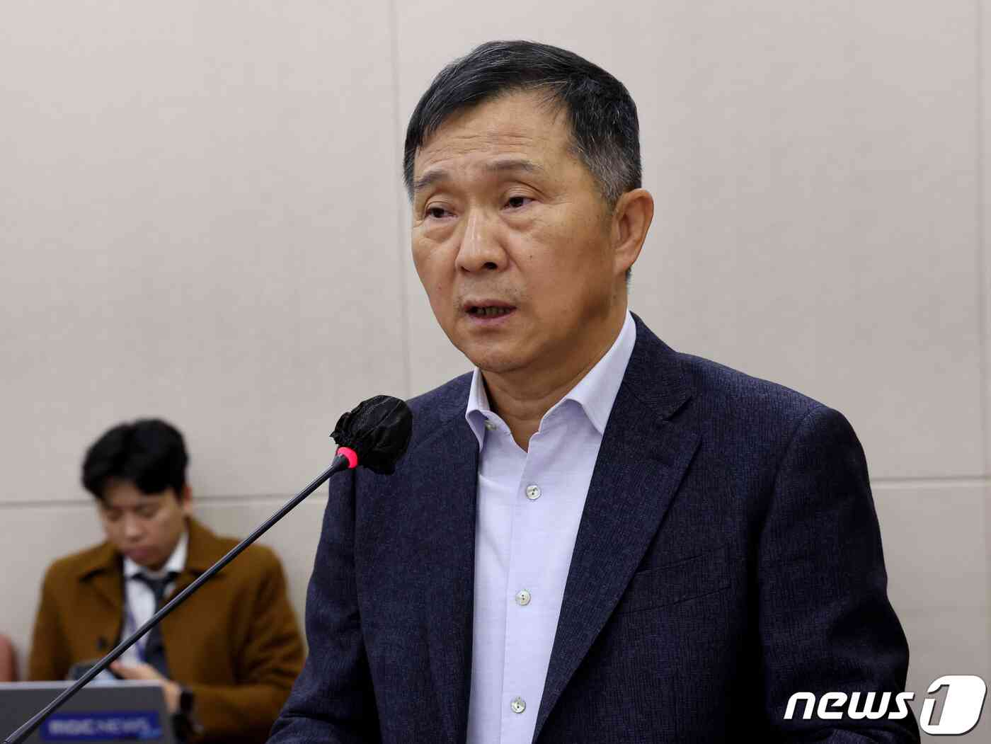김연명 민간자문위원회 공동위원장이 16일 서울 여의도 국회에서 열린 연금개혁특별위원회 전체회의에서 보고를 하고 있다. 2023.11.16/뉴스1 © News1 황기선 기자