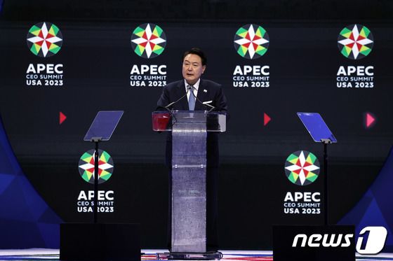 윤 대통령, APEC CEO 서밋 기조연설