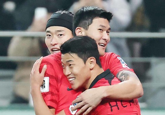 뮌헨 김민재 벤치·샬케 황희찬 데뷔전 연기…'코리안더비' 무산