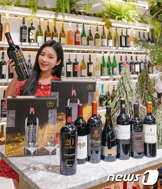 현대百, 대규모 '현대 와인엑스포' 진행