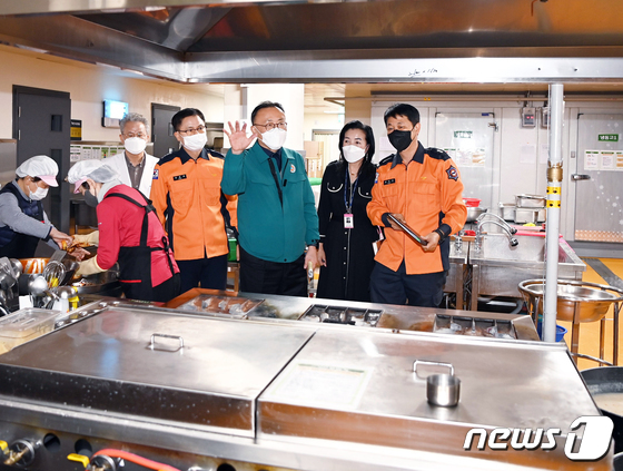 이한경 본부장, 요양병원 화재 안전 및 대피계획 점검