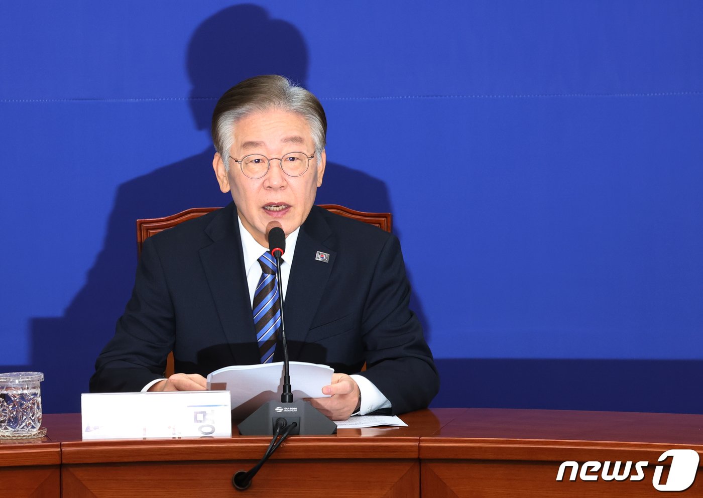 본문 이미지 - 이재명 더불어민주당 대표가 2일 서울 여의도 국회에서 민생경제 관련 기자회견을 하고 있다. 2023.11.2/뉴스1 ⓒ News1 송원영 기자