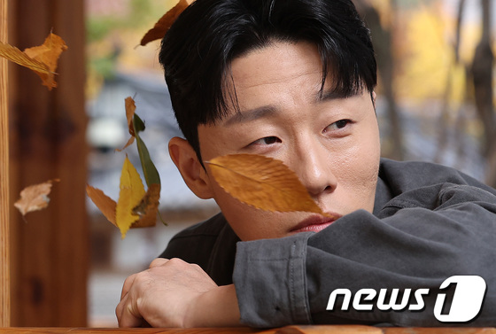 이신기, 가을 남자의 멋스러움