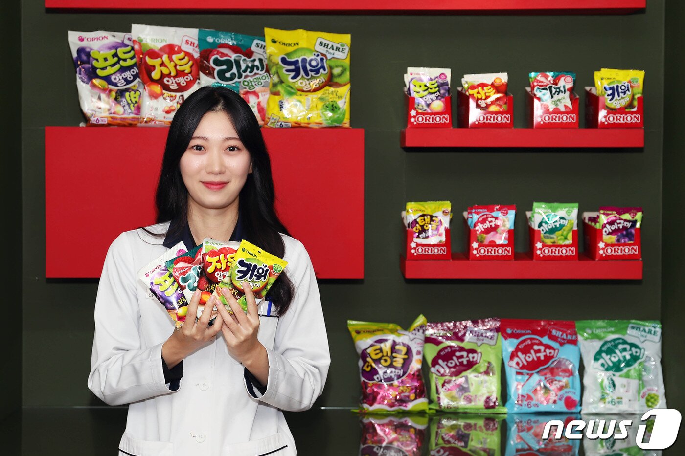 본문 이미지 - 강옥비 오리온 개발3파트 주임연구원이  지난달 31일 서울 용산구 오리온 본사에서 뉴스1과 인터뷰를 진행했다.(오리온 제공) 