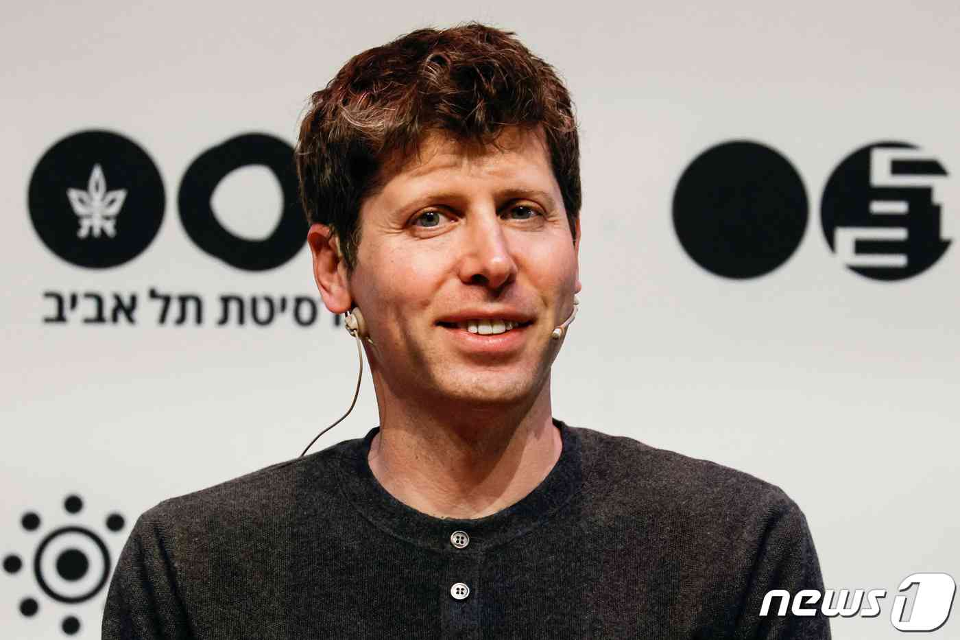 샘 올트먼 오픈 AI CEO가 지난 6월 이스라엘 텔아비브 대학에서 강연하고 있다. © 로이터=뉴스1 © News1 박형기 기자