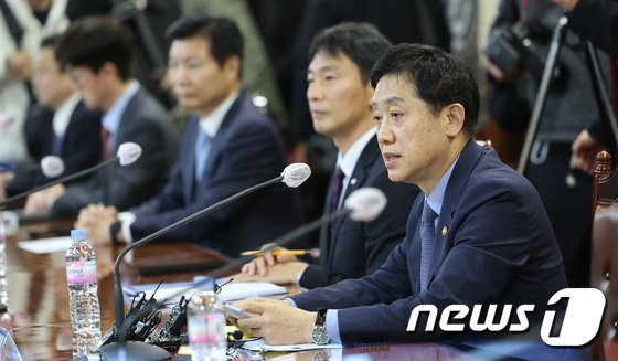 금융지주 회장단 만난 김주현 금융위원장