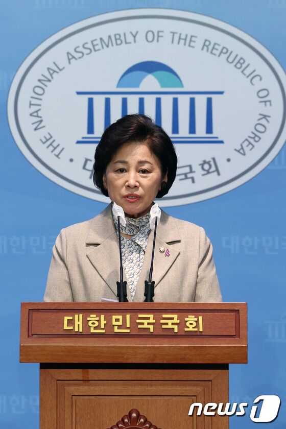 남인순 위원장 