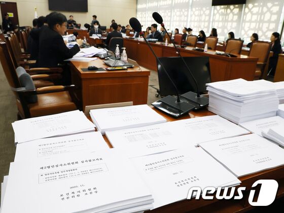 국회 보건복지위 소위…산적한 법률안 