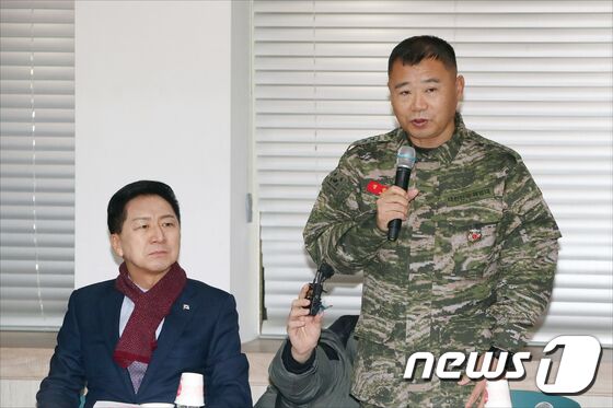 인사말 하는 정종범 해병대 제2사단장 