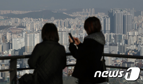 내년 공시가 현실화율 동결 '보유세 부담도 큰 변동 없어'