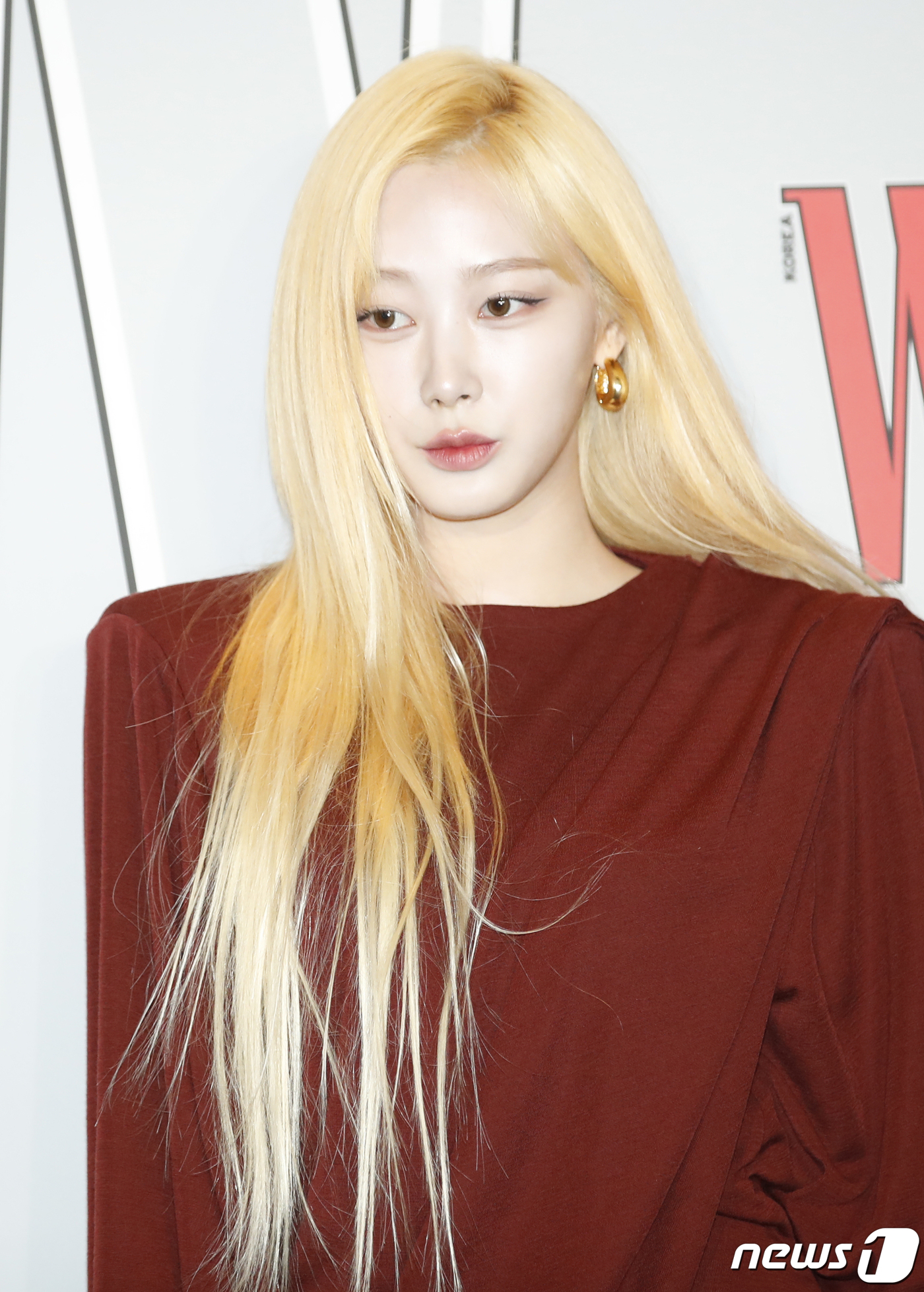 (서울=뉴스1) 권현진 기자 = 에스파의 지젤이 24일 서울 종로구 포시즌스 호텔에서 열린 ‘제18회 유방암 인식 향상 캠페인 자선 행사’에서 포즈를 취하고 있다. 2023.11. …