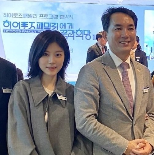 본문 이미지 - 히어로즈 패밀리 출범 행사에 참석한 박민식 국가보훈부 장관(오른쪽)과 이수희 스튜디오 수이 대표.
