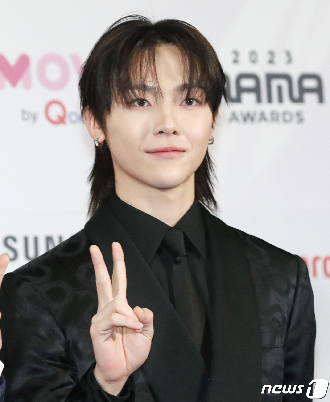 (도쿄(일본)=뉴스1) 권현진 기자 = 하이브 글로벌 그룹 앤팀(&TEAM) 니콜라스가 28일 일본 도쿄돔에서 열린 ‘2023 마마 어워즈(2023 MAMA AWARDS)’에서 포 …