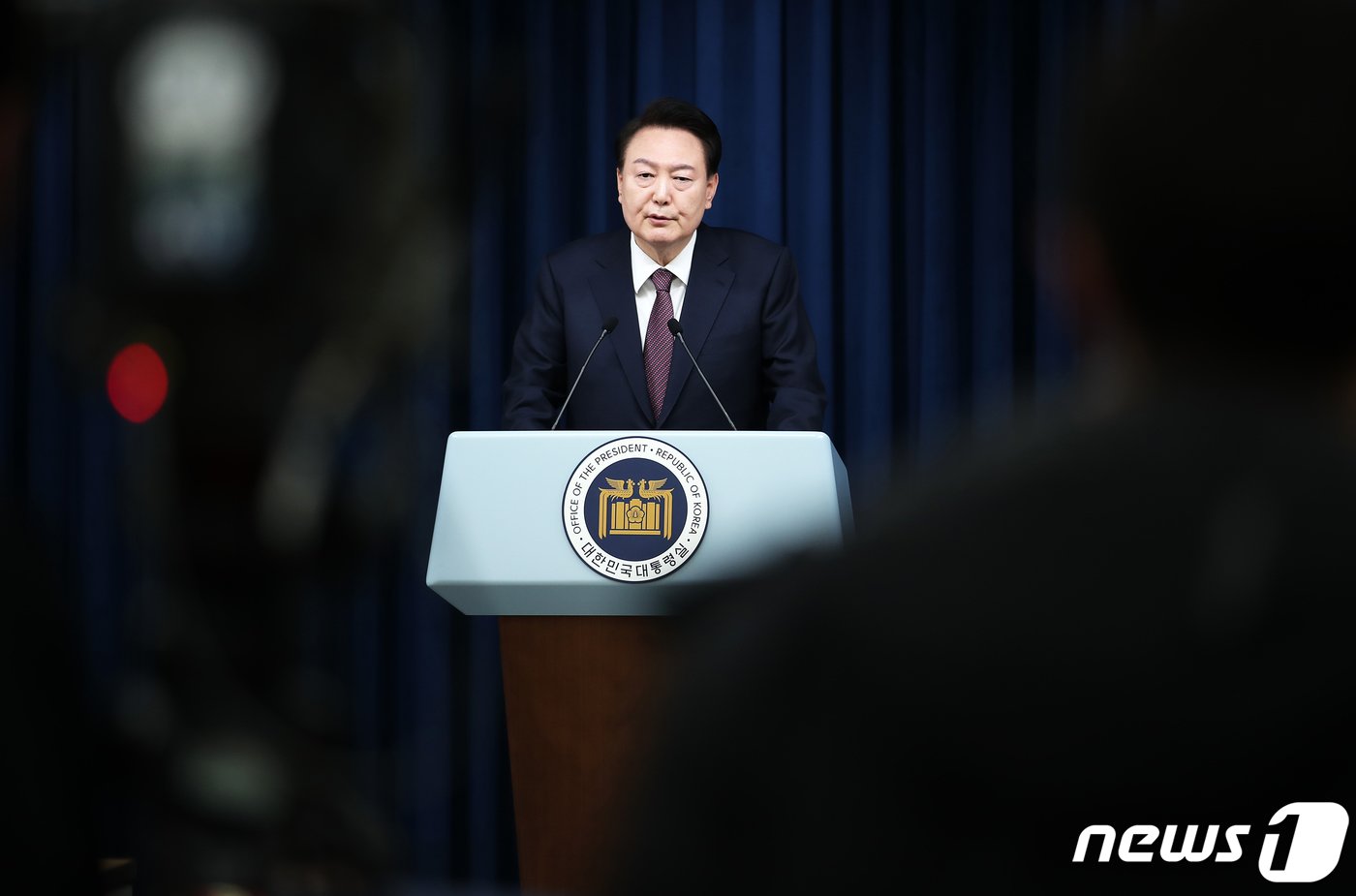본문 이미지 - 윤석열 대통령이 29일 용산 대통령실 청사 브리핑룸에서 2030 부산세계박람회(엑스포) 유치 무산과 관련한 대국민 메시지를 발표하고 있다. 2023.11.29/뉴스1 ⓒ News1 오대일 기자