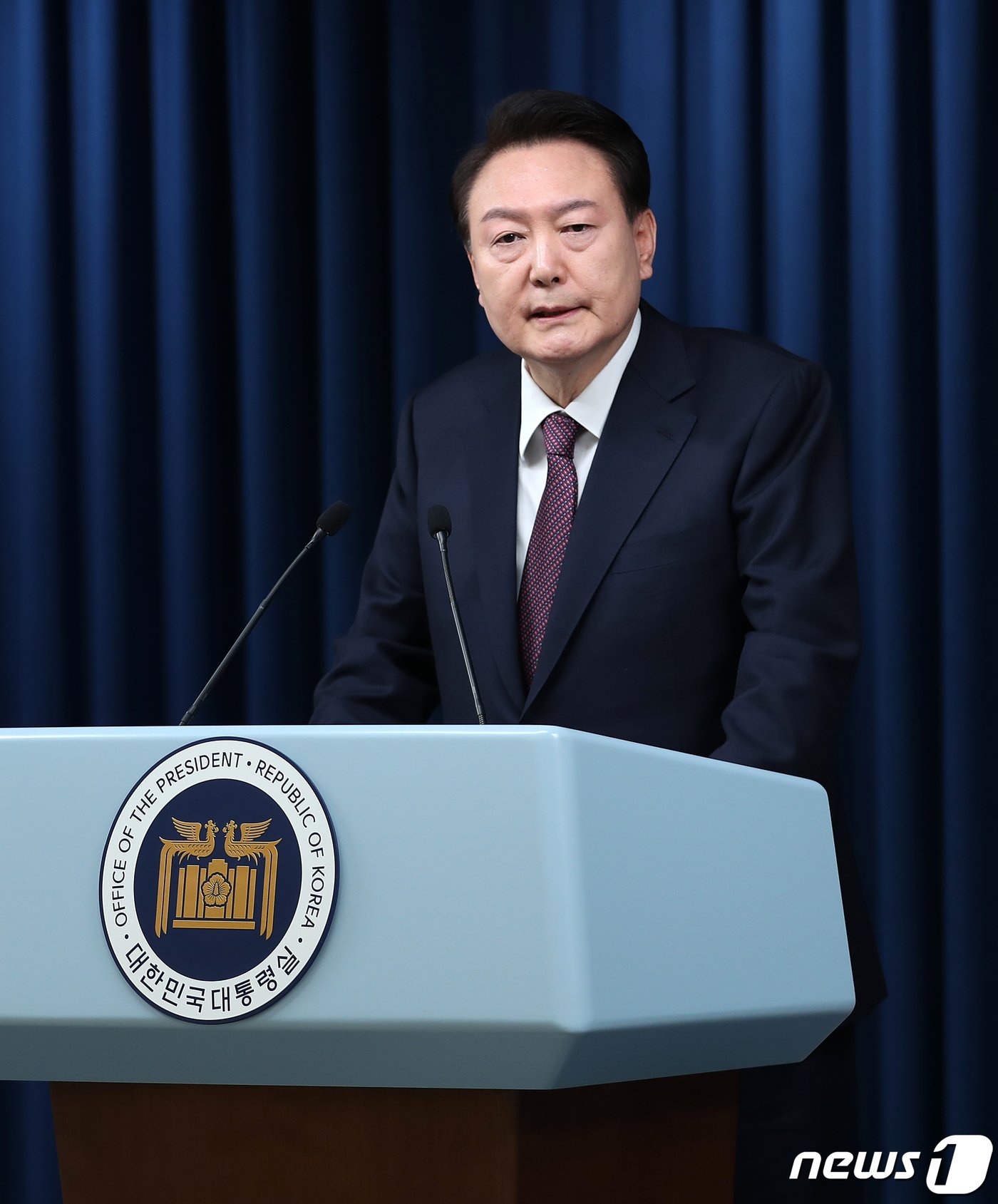 본문 이미지 - 윤석열 대통령이 29일 용산 대통령실 청사 브리핑룸에서 2030 부산세계박람회(엑스포) 유치 무산과 관련한 대국민 메시지를 발표하고 있다. 2023.11.29/뉴스1 ⓒ News1 오대일 기자