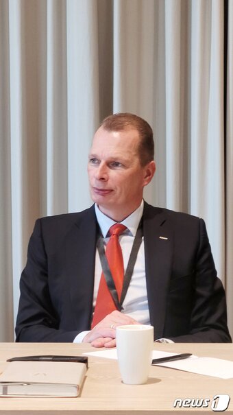 본문 이미지 - 프랑수와 반 데르 폴스 대동 프랑스 총판 대표이사가 발언하고 있다.(대동 제공) 