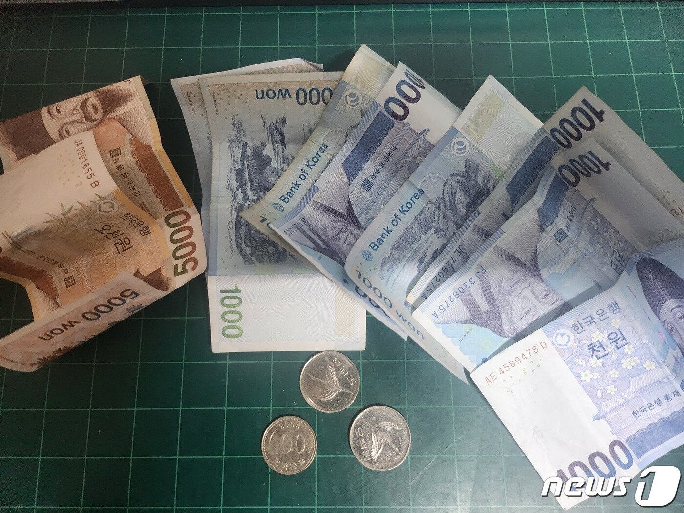 본문 이미지 - 10월30일부터 11월1일까지 1만9100원을 모았다.2023.11.01/ ⓒ News1 장성희 기자