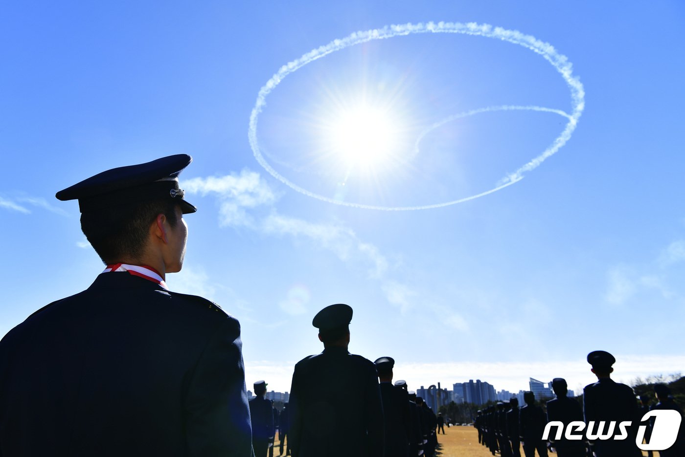 지난달 30일 경남 진주 공군교육사령부에서 열린 제151기 학사사관후보생 임관식. &#40;공군 제공&#41; 2023.11.30/뉴스1