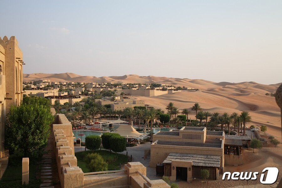 본문 이미지 - 아부다비 사막 리조트(하나투어 제공)