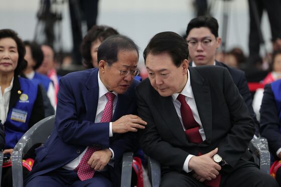홍준표 "'계엄 해프닝' 어이없다는 뜻에서 한 말…尹 꽉 막혀 비참한 말로"