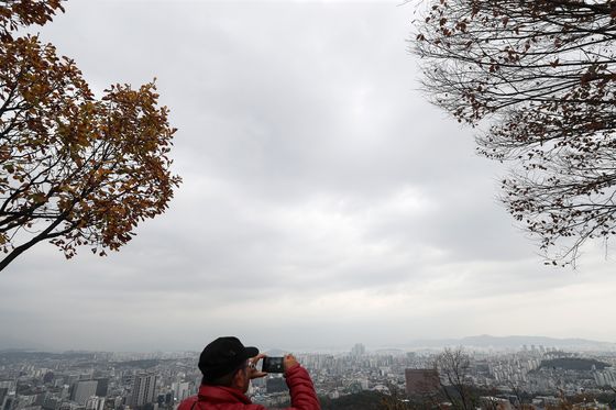 [오늘의 날씨] 경기(9일, 토)…흐리고, 5㎜ 안팎 비