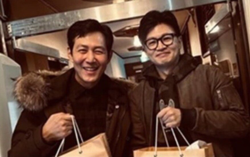 본문 이미지 - 이정재(왼쪽)과 한동훈 법무부 장관.(온라인커뮤니티 갈무리) /뉴스1