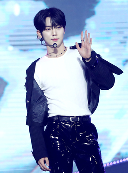 한유진, 미소년 왕자님