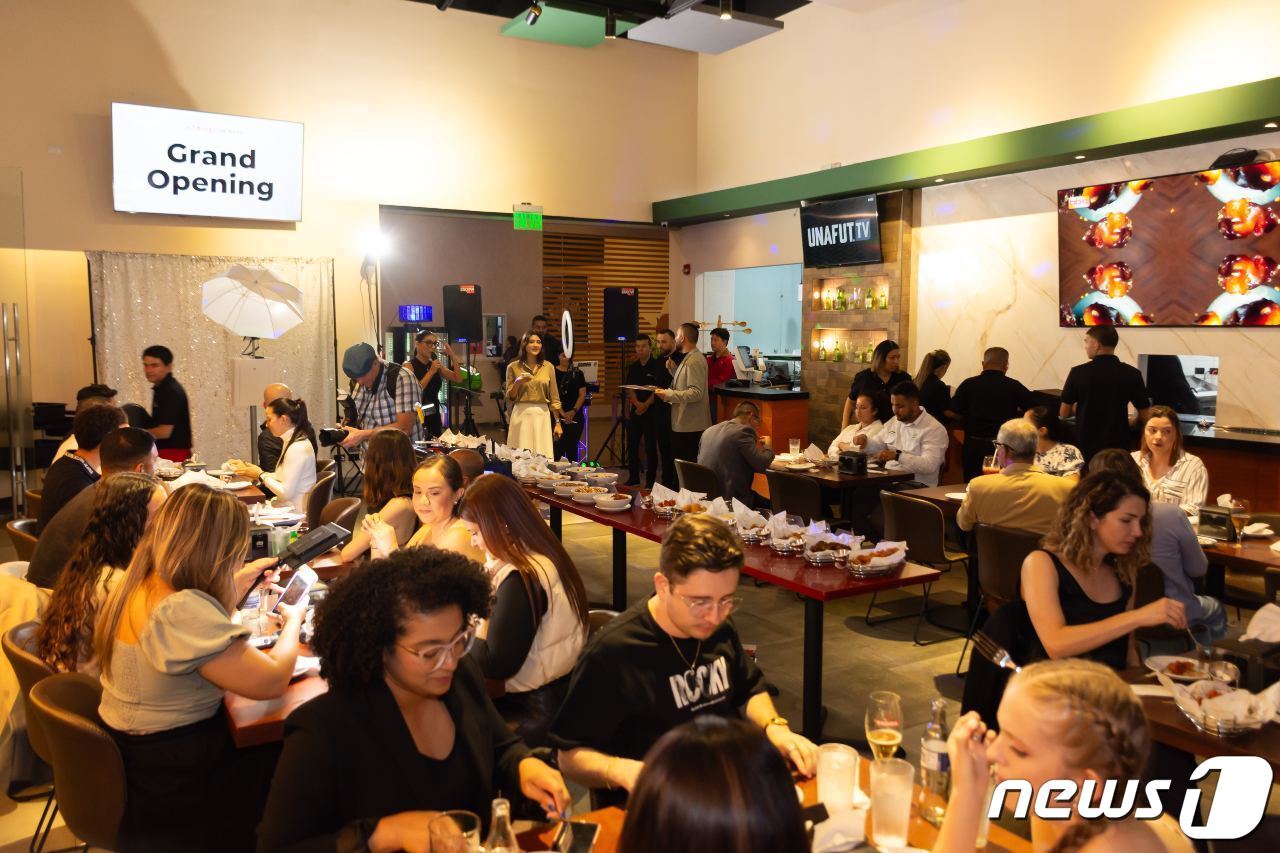 본문 이미지 - 코스타리카의 수도 산호세에 위치한 BBQ 에스카주몰(Escazu village)점.(BBQ 제공)  