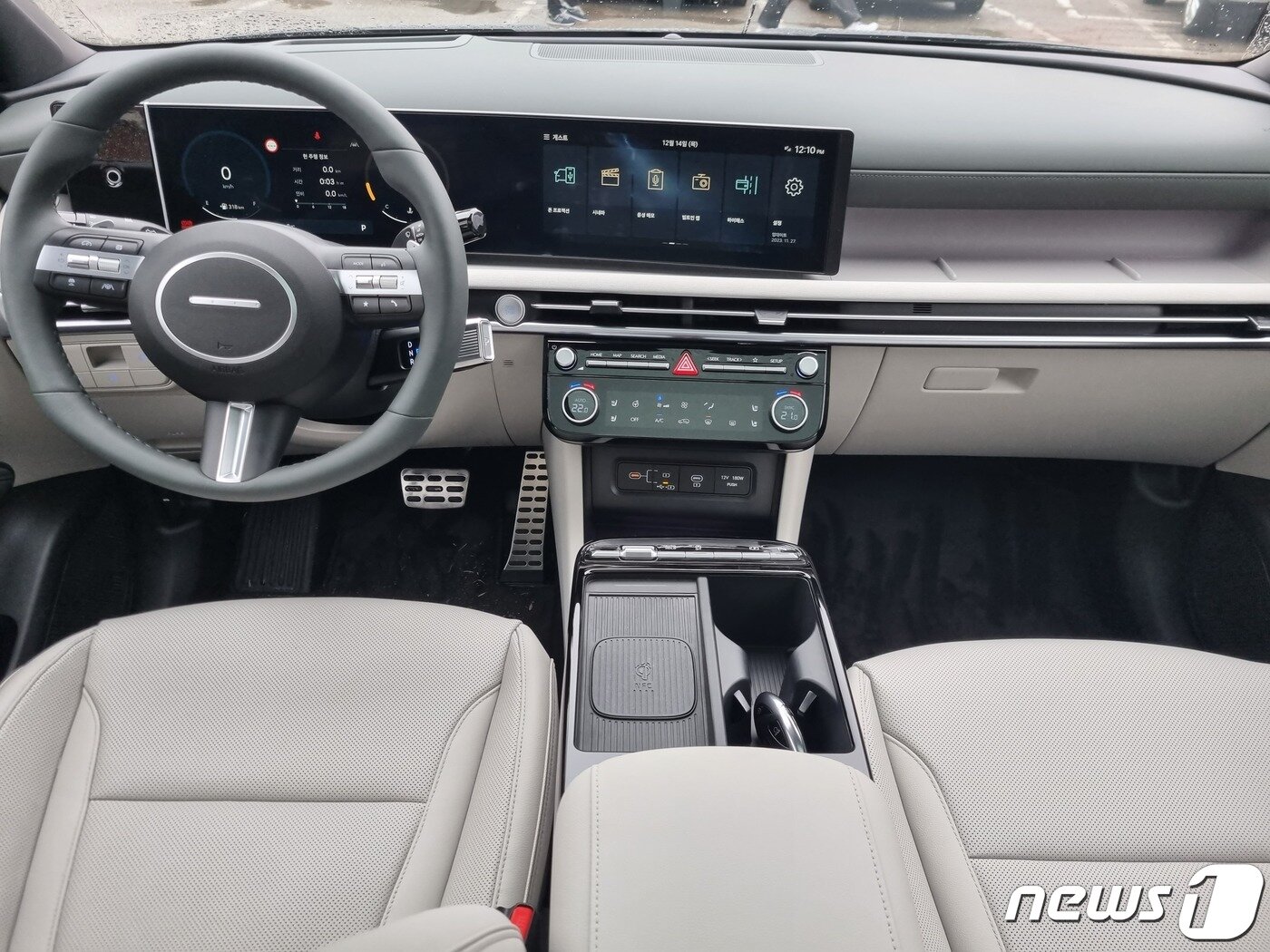 본문 이미지 - 더 뉴 투싼의 실내 공간. 2023.12.14/뉴스1 ⓒ 뉴스1 박주평 기자