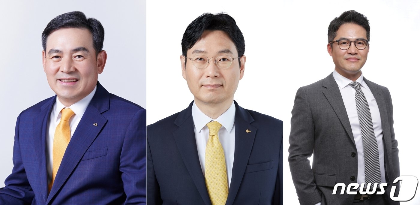 본문 이미지 - KB대추위는 KB증권(IB부문)과 KB국민카드, KB인베스트먼트의 경우 김성현(왼쪽부터) , 이창권, 김종필 현 대표이사를 재신임 후보로 추천했다(KB금융지주 제공) /뉴스1