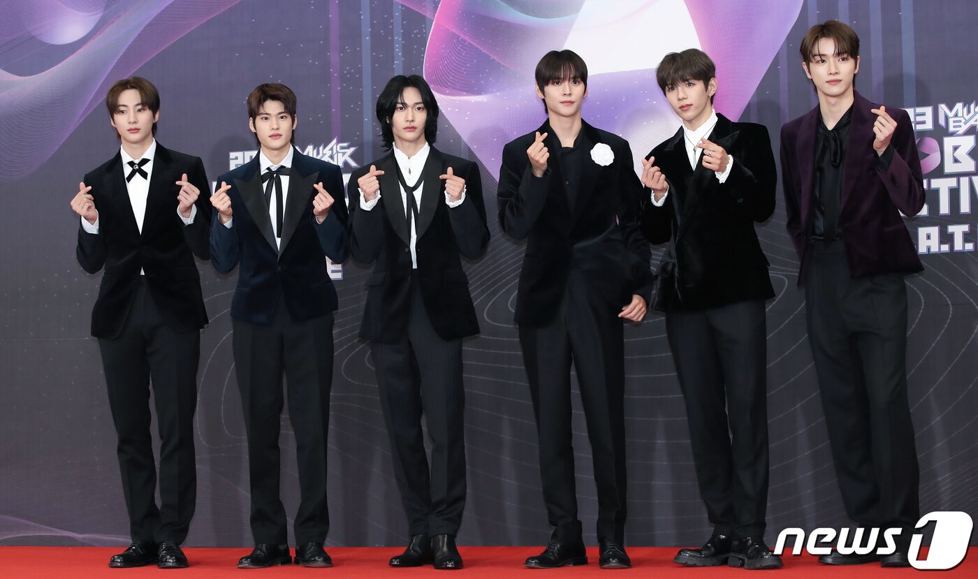 본문 이미지 - 라이즈 앤톤&#40;왼쪽부터&#41;과 소희, 원빈, 은석, 쇼타로, 성찬 ⓒ News1 권현진 기자