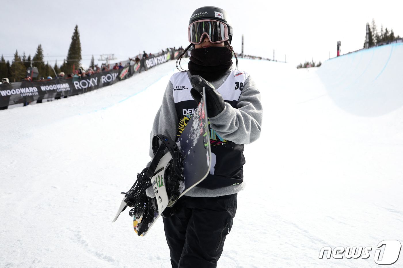 본문 이미지 - 스노보드 신동 최가온. ⓒ AFP=뉴스1