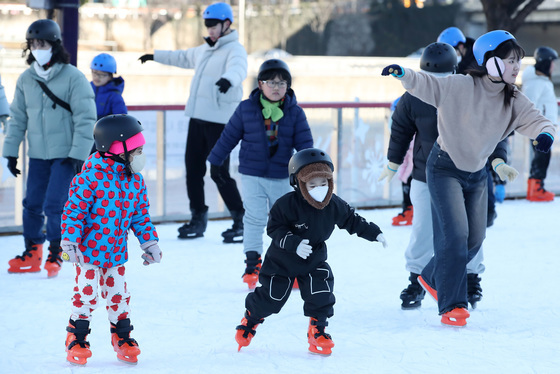 도심서 즐기는 겨울 레포츠…대구 신천스케이트장 20일 개장