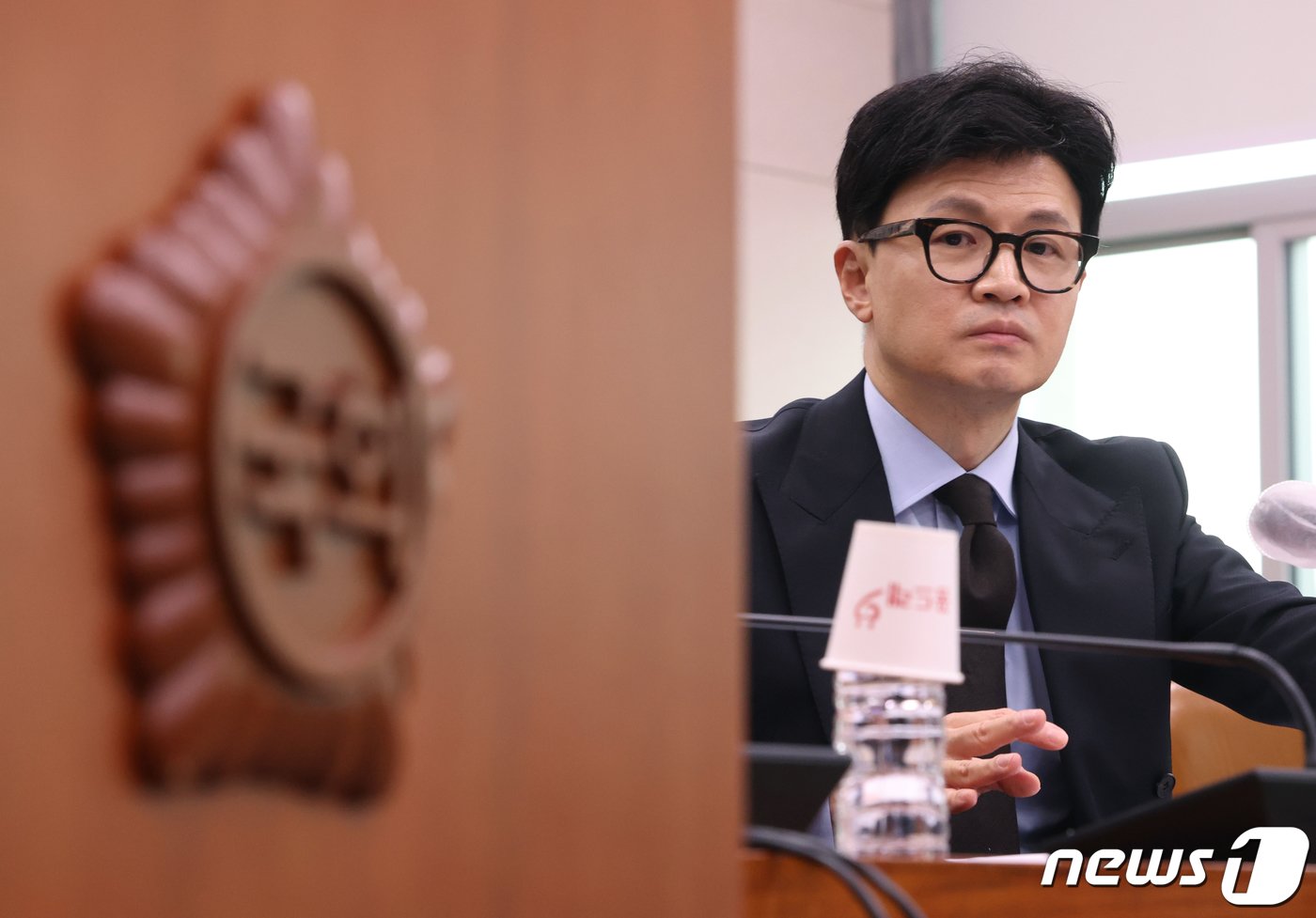 본문 이미지 - 한동훈 법무부장관이 19일 서울 여의도 국회에서 열린 법제사법위원회 전체회의에 참석하고 있다. 2023.12.19/뉴스1 ⓒ News1 송원영 기자