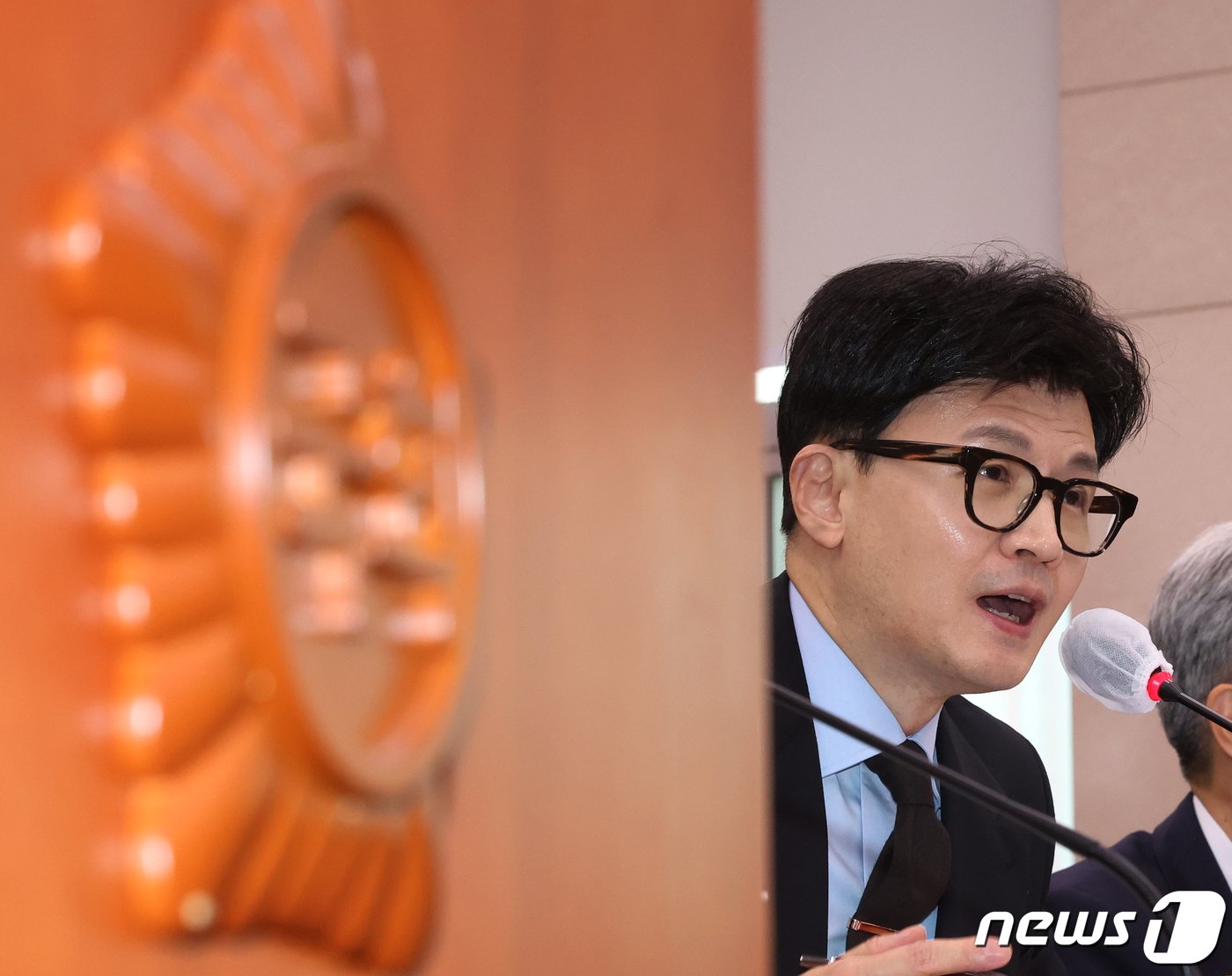 본문 이미지 - 한동훈 법무부장관이 19일 서울 여의도 국회에서 열린 법제사법위원회 전체회의에서 의원들의 질의에 답변하고 있다. 2023.12.19/뉴스1 ⓒ News1 송원영 기자