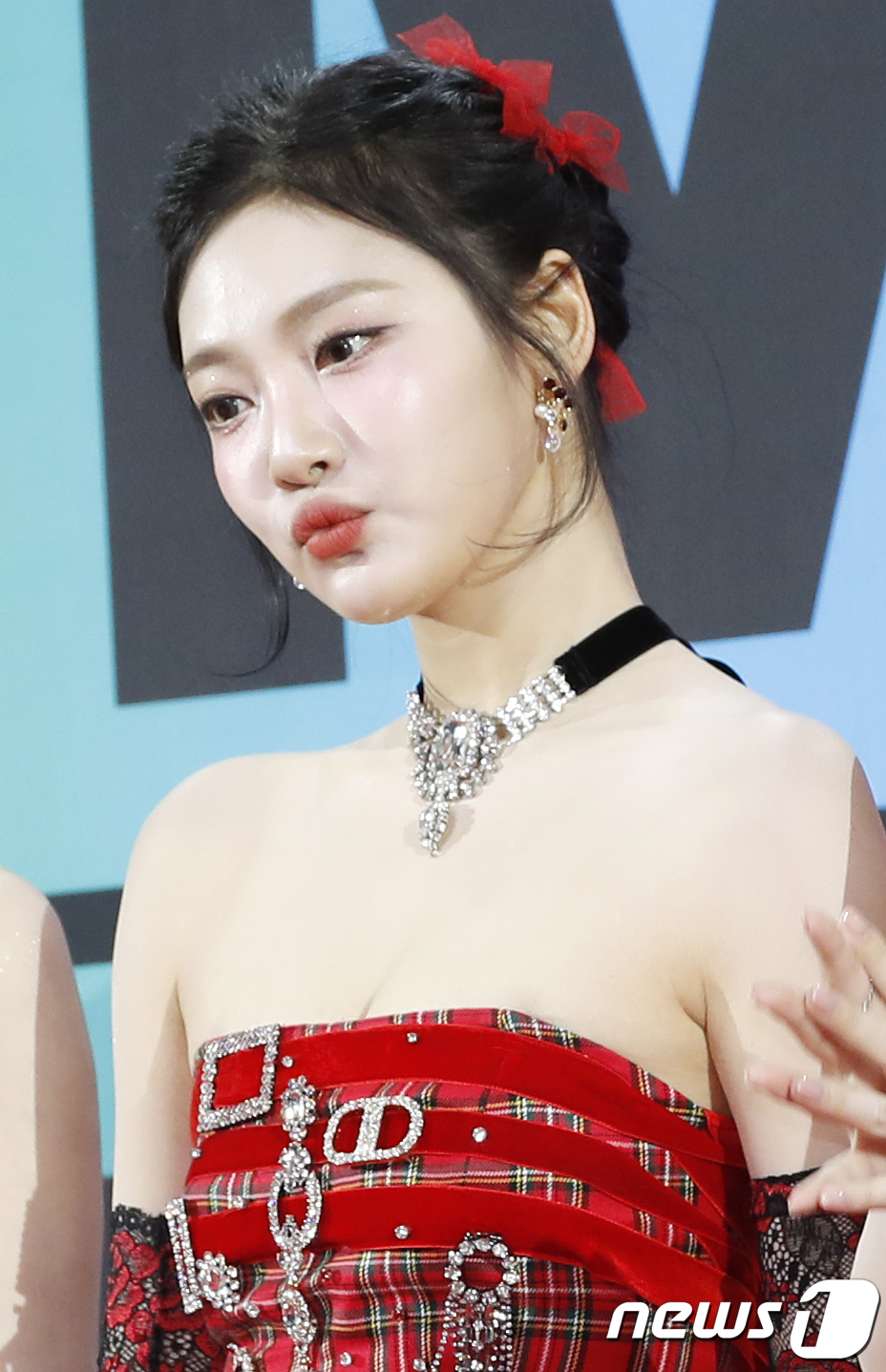 (인천=뉴스1) 권현진 기자 = 에스파 윈터가 2일 인천 중구 인스파이어 아레나에서 열린 '멜론뮤직어워드(MMA2023(MELON MUSIC AWARDS)' 레드카펫 행사에서 포즈 …