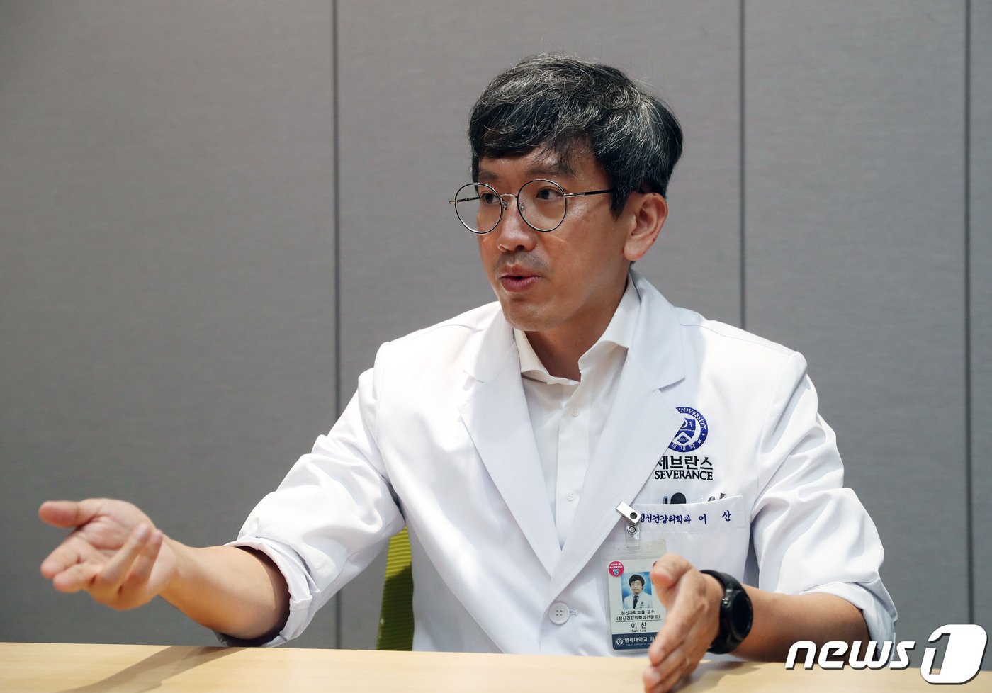 본문 이미지 - 이산 경기남부권역 정신응급의료센터 부센터장이 20일 오후 경기 용인시 기흥구 용인세브란스병원에서 뉴스1과 인터뷰하고 있다. 2023.12.20/뉴스1 ⓒ News1 김영운 기자