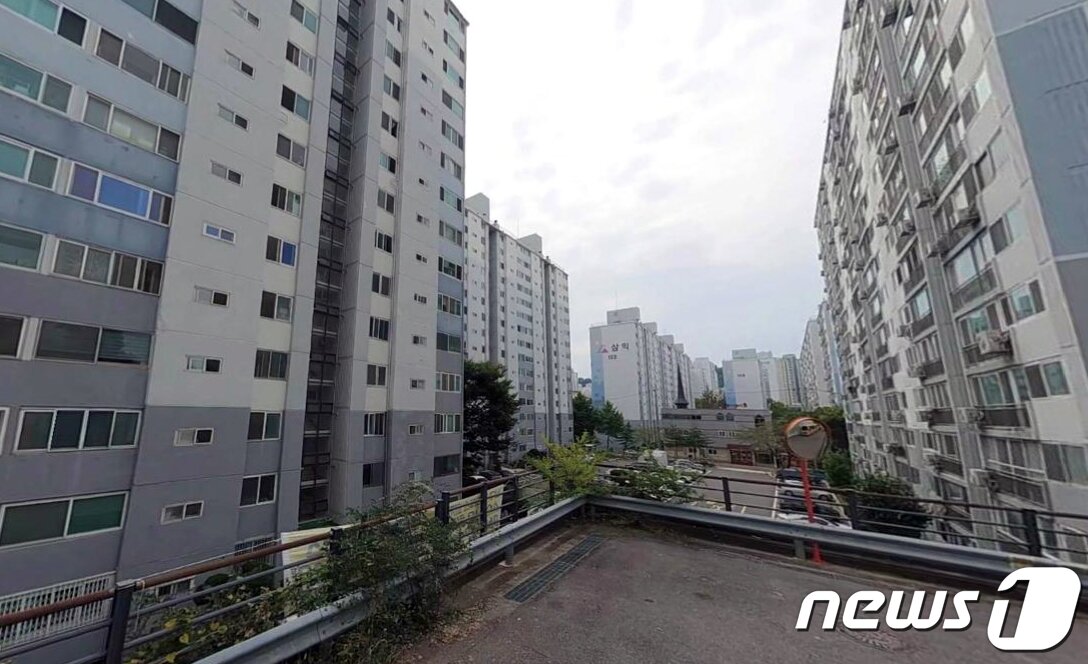 본문 이미지 - 광주서 첫 &#39;아파트 리모델링 재건축&#39;이 시작된 남구 봉선동 삼익2차아파트. ⓒ News1