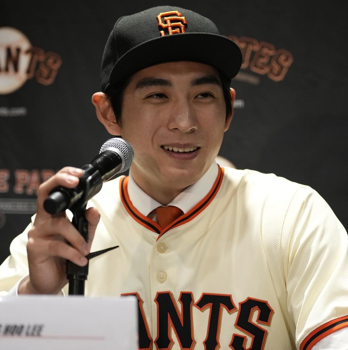 본문 이미지 - 샌프란시스코 자이언츠와 계약한 이정후(25). (샌프란시스코 SNS 캡처)