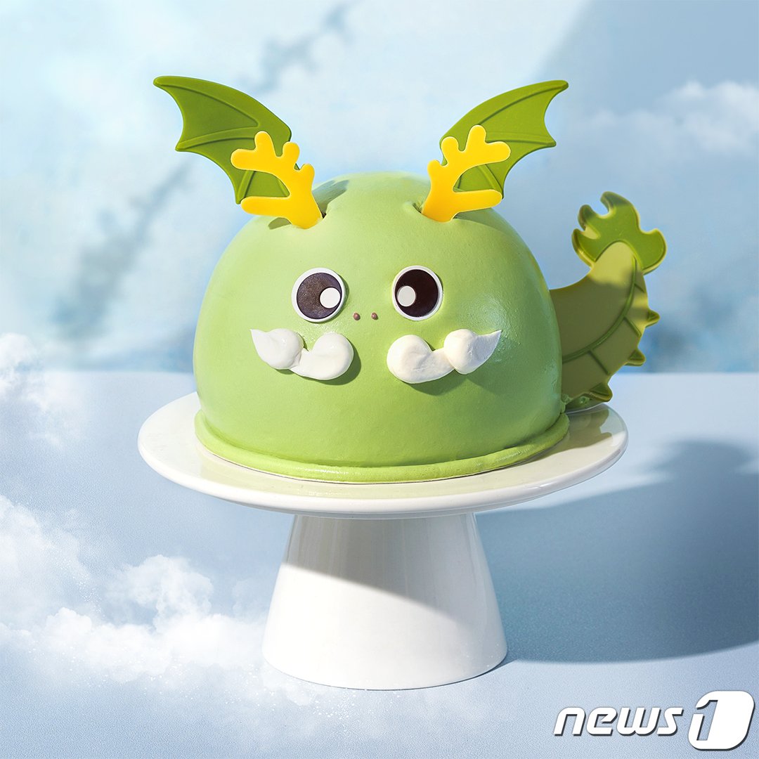 본문 이미지 - '2024 힘내세용 케이크'.(파리바게뜨 제공)