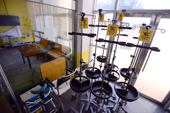 "의료 물품 이미 공급 안된다는 얘기도"…정부 "당장은 문제없어"(종합)