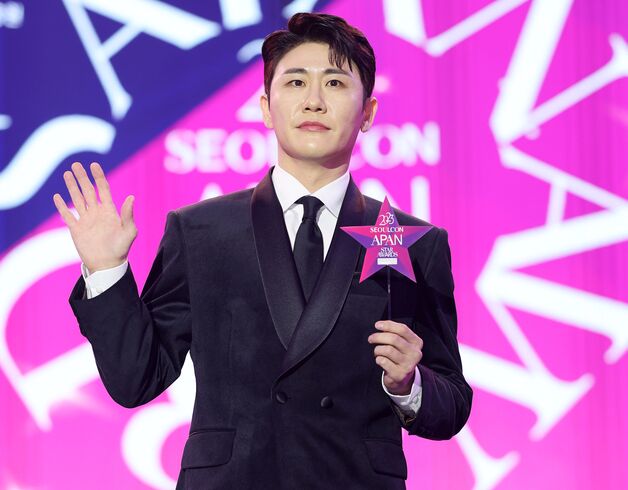 "가수 영탁 150억 요구" 주장한 막걸리 업체 대표, 집행유예 1년 확정