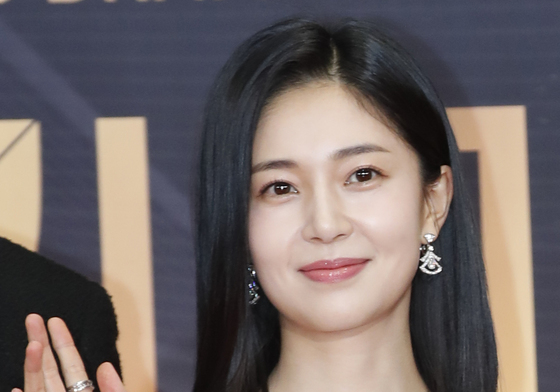 "백진희 브이로그 속 남자가 예비 신랑?"…"지인일 뿐" 해명