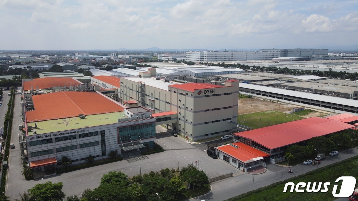 본문 이미지 - 베트남 하이퐁에 위치한 탑런토탈솔루션 공장. (탑런 제공) 