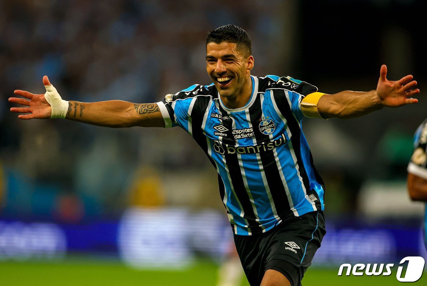 본문 이미지 - 그레미우 공격수 수아레스. ⓒ AFP=뉴스1