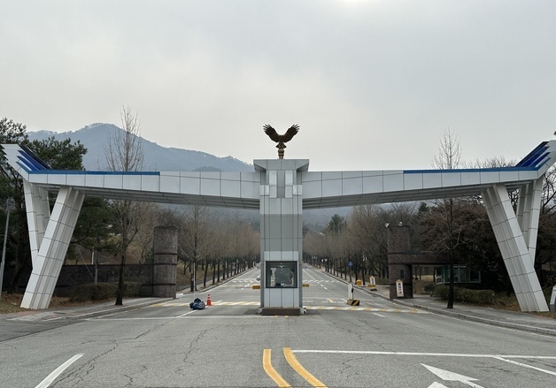 장교 출신 부부부터 MMA 출신까지…2191명 신임 경찰 전국 현장으로