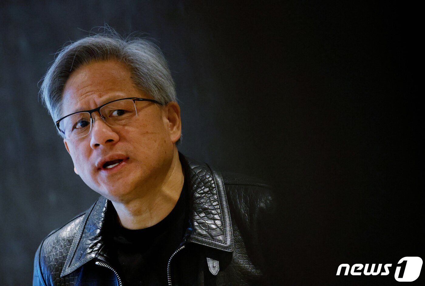 본문 이미지 - 젠슨 황 엔비디아 최고경영자(CEO) ⓒ 로이터=뉴스1 ⓒ News1 정지윤 기자