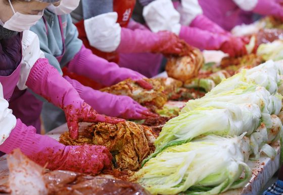 "편한 옷 챙겨"…예비 시댁 첫인사 때 김장시키는 남친, 어떡하죠?[이 결혼 OX]