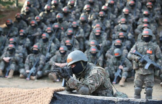 軍 성고충상담관 기 살린다…권한 늘리고 대우 개선