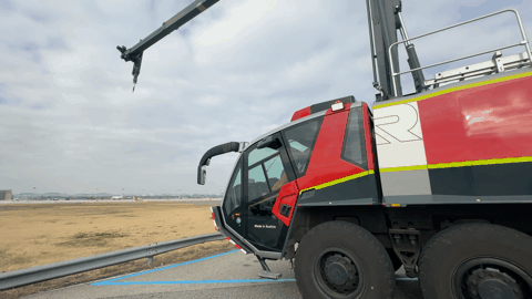 본문 이미지 - 한국공항공사 소방구조대의 항공용 구조소방차량 2023.11.22/뉴스1 ⓒ News1 금준혁 기자